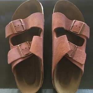 Suede Rose Birkenstock’s Size 7